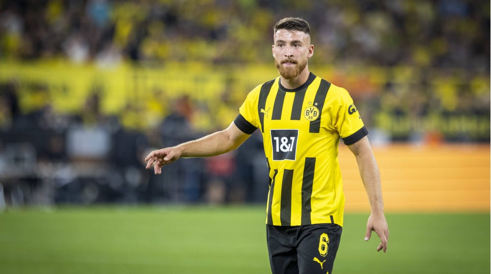 Salih Özcan İçin Üçlü Transfer Savaşı! 3 Borussia Dortmund'un genç yıldızı Salih Özcan için transfer pazarlığı kızıştı. Türk kökenli orta saha oyuncusu, hem Türkiye'den hem de Almanya'dan gelen tekliflerle gündeme geldi. Kiralık Deneyimi Avantajı