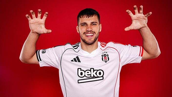 Beşiktaş’ın kadrosuna kattığı Çek sol bek David Jurasek, siyah-beyazlı kulübün YouTube kanalına özel açıklamalarda bulundu.