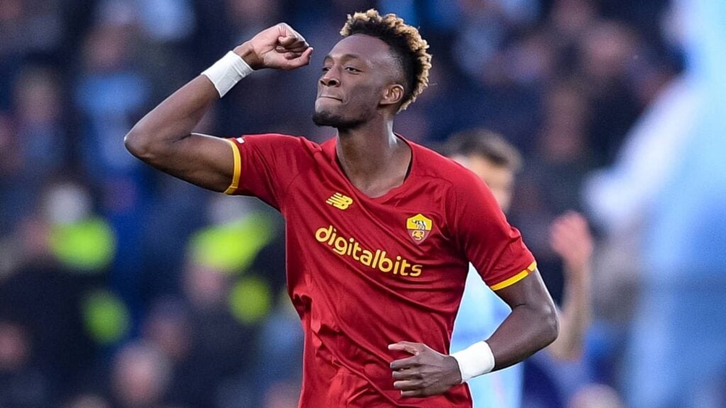 Beşiktaş, Roma ile Tammy Abraham transferi için prensipte anlaştı. Son detayların görüşülmesinin ardından golcü oyuncu, sağlık kontrolü ve diğer resmi işlemler için İstanbul’a çağrılacak.