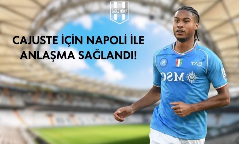 Jens Cajuste İçin Napoli İle Anlaşma Sağlandı! 1 Beşiktaş, Napoli’de forma giyen İsveçli orta saha Jens Cajuste’nin transferinde mutlu sona ulaştı. Siyah-beyazlılar, 25 yaşındaki futbolcuyu 1 yıllığına kiralık olarak kadrosuna katmak üzere İtalyan ekibiyle anlaşmaya vardı. Transfer, ‘şarta bağlı satın alma opsiyonunu’ da içeriyor. Cajuste İçin Napoli İle Anlaşma Sağlandı