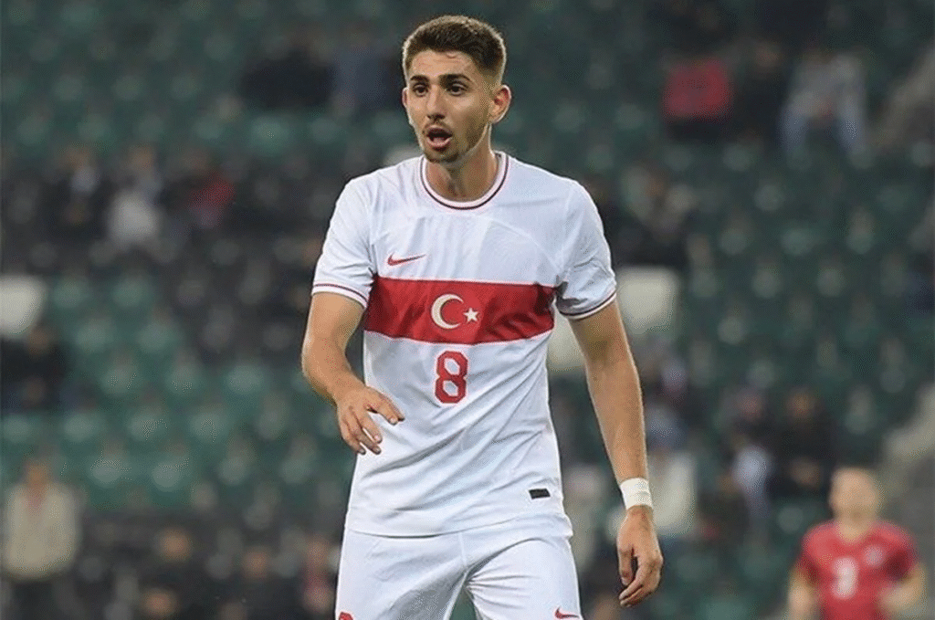 Demir Ege Tıknaz