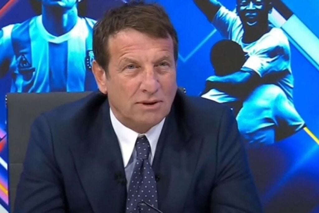 Hasan Arat, Kaya Çilingiroğlu'na Karşı Açtığı Hakaret Davasını Kaybetti 2 Çilingiroğlu, Beşiktaş’la ilgili eleştirilerini şu şekilde dile getirmişti: Hasan Arat, Kaya Çilingiroğlu'na Karşı Açtığı Hakaret Davasını Kaybetti
Kaya Çilingiroğlu