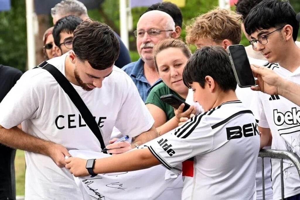 Orkun Kökçü'nün Kamptaki İlk Açıklamaları!
Orkun Kökçü