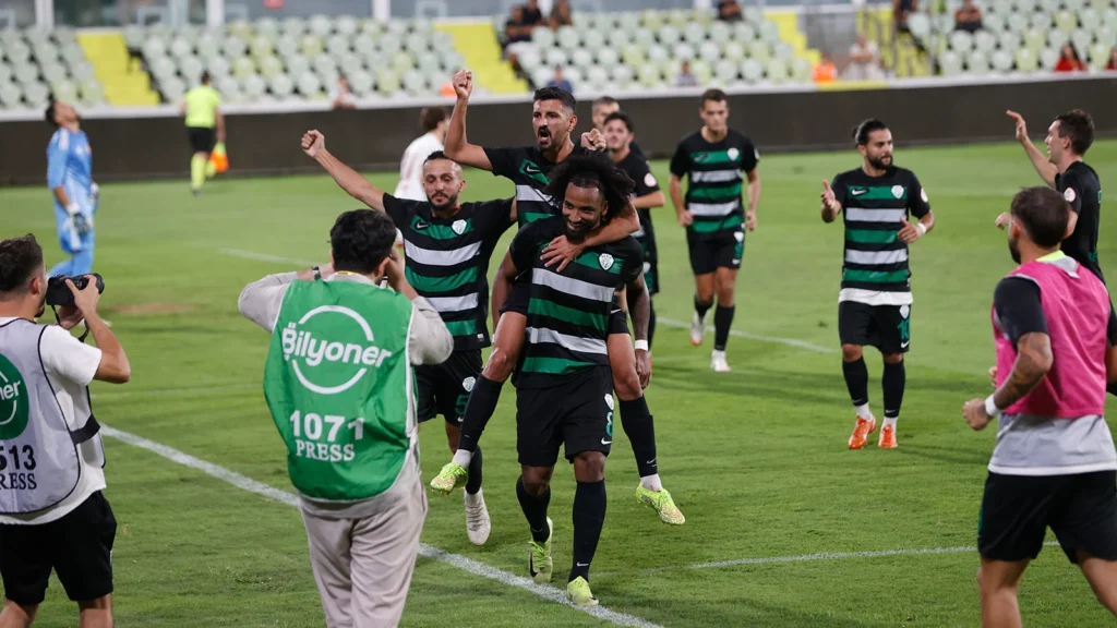 Serikspor Ümraniyespor