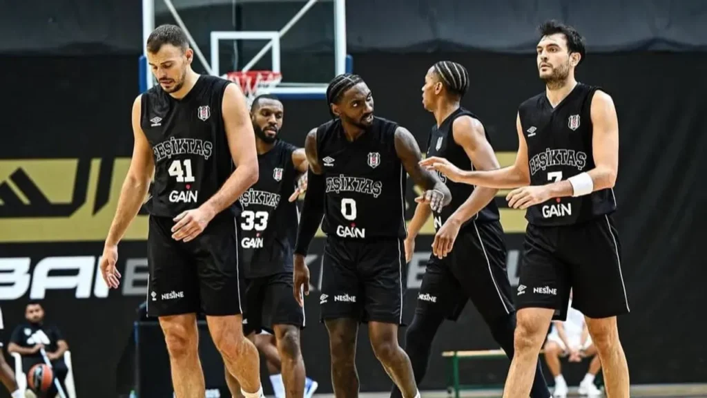 Beşiktaş GAIN - Fenerbahçe BEKO Finali Hangi Kanalda Saat Kaçta Yayınlayacak? Hakemler Açıklandı!