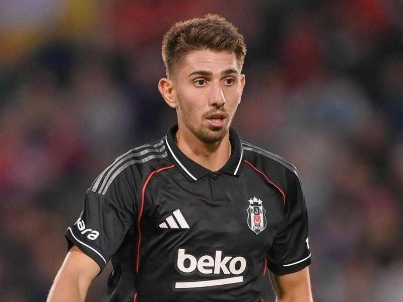 Demir Ege Tıknaz
